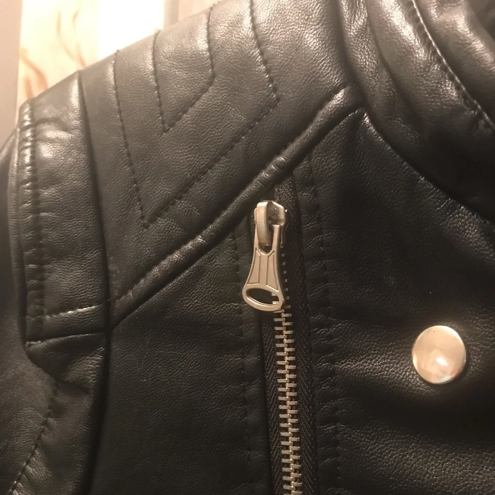 Black Vegan leather bomber jacket w/ polished silver detail. Size small - Picture 5 of 8